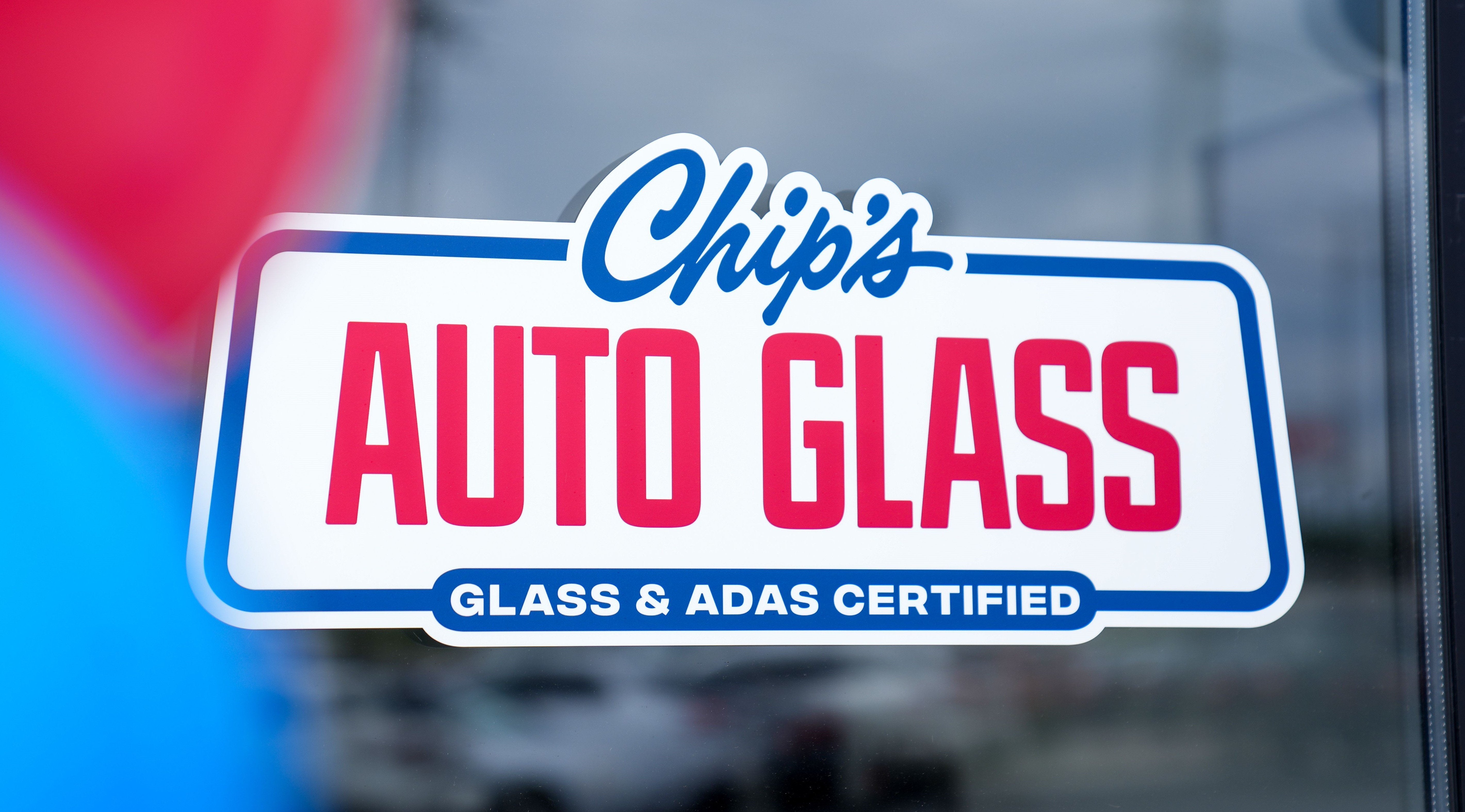 chip's auto glass main door graphic.
